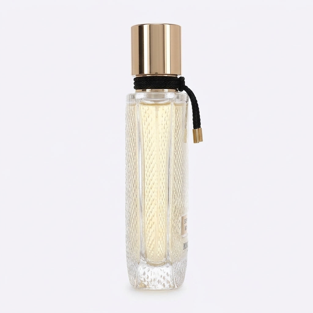 Perfume Bottle — Studio - Side View | Generated by Modelize