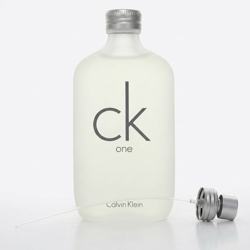 Fragrance / Eau De Toilette — Studio - Clean | Generated by Modelize
