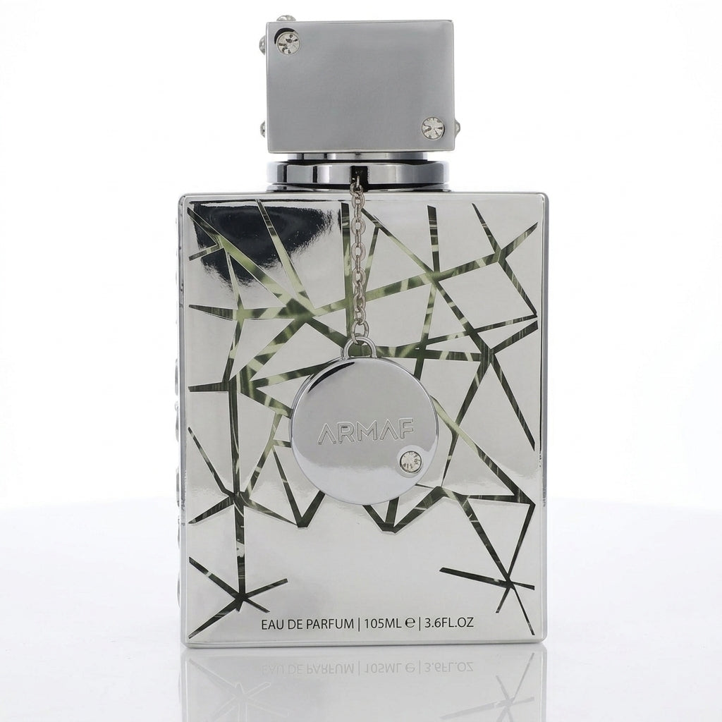 Perfume bottle — Studio - Back View | Generated by Modelize