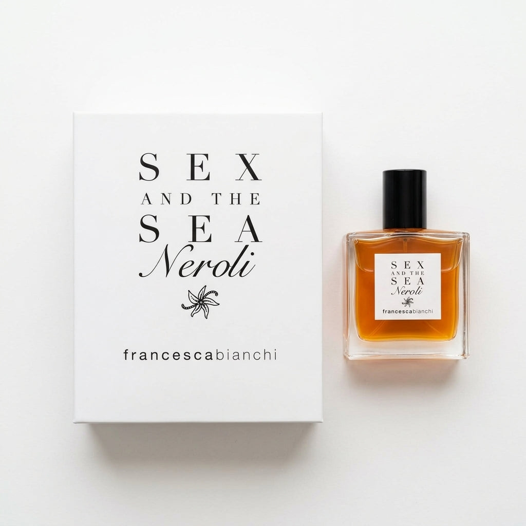 Extrait de Parfum / Fragrance — Flat Lay - Front | Generated by Modelize