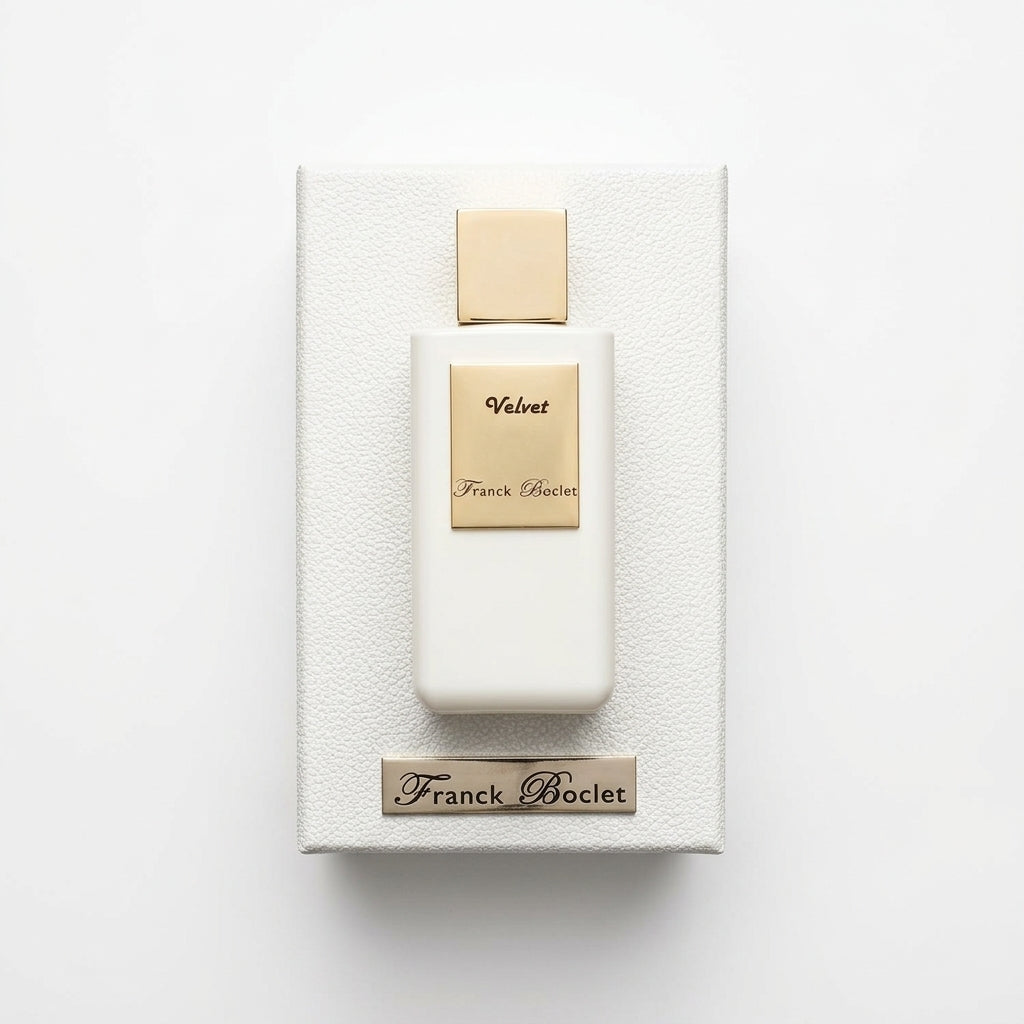 Extrait de Parfum — Flat Lay - Back | Generated by Modelize