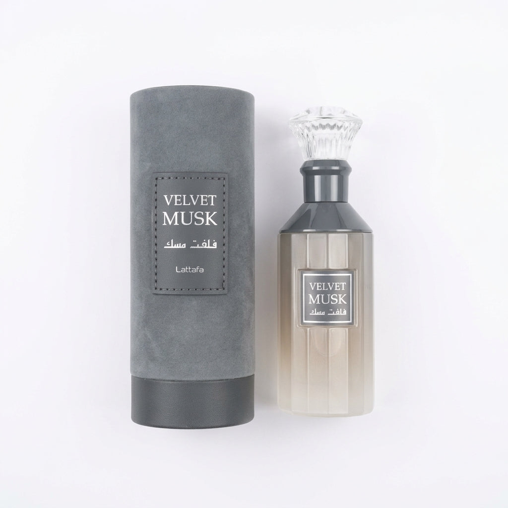 Fragrance / Eau De Parfum — Flat Lay - Front | Generated by Modelize