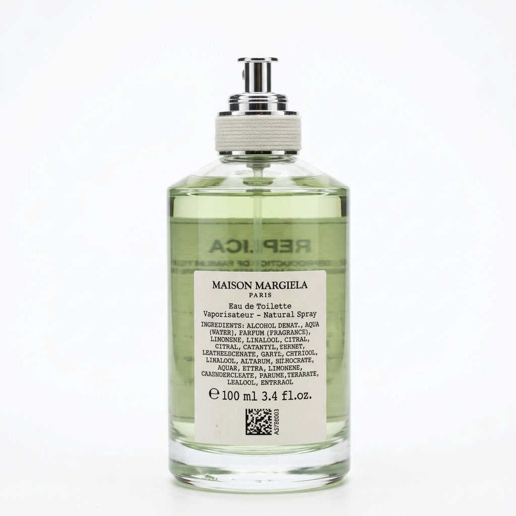 Fragrance bottle and packaging — Studio - Back View | Generated by Modelize