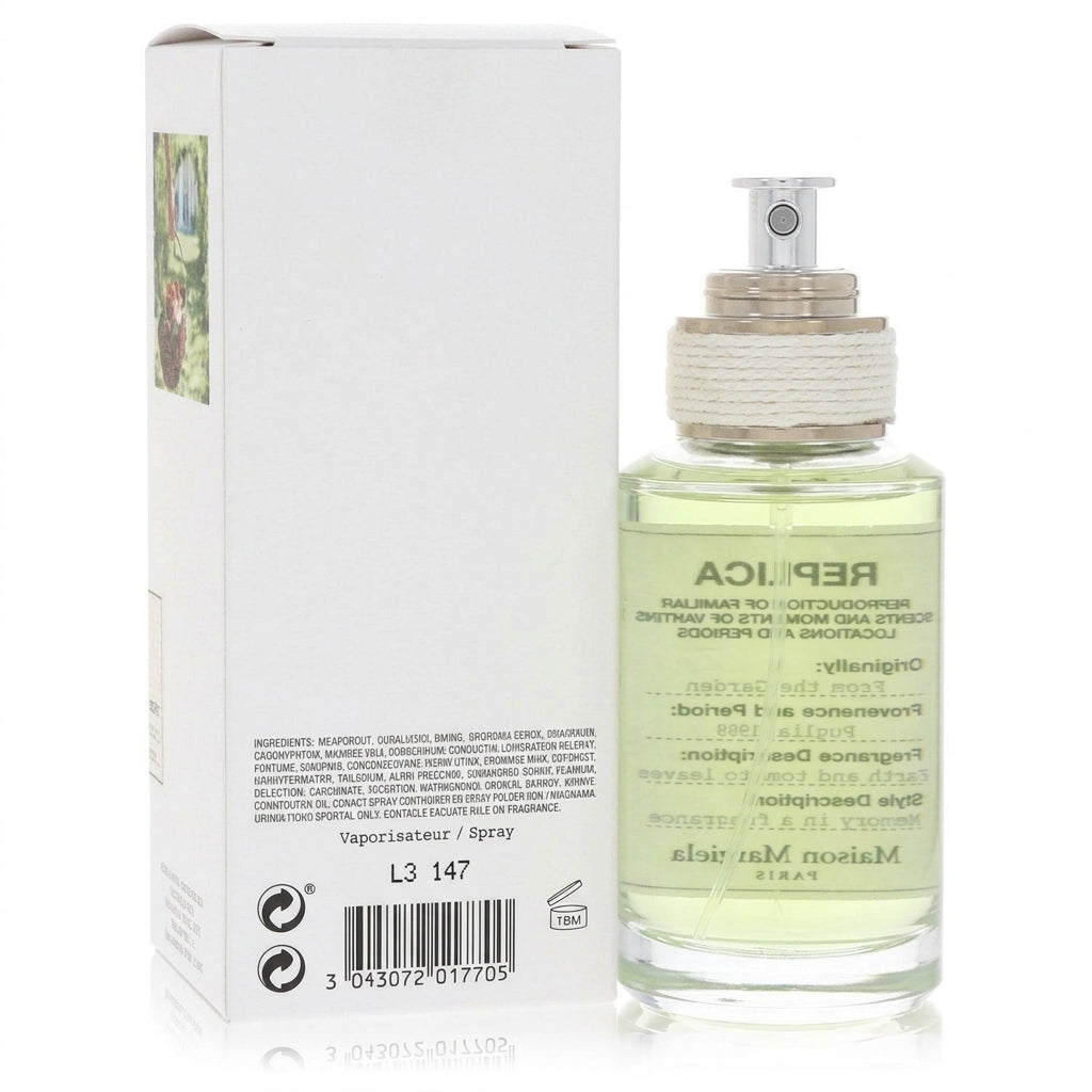 Fragrance bottle and box — Studio - Back View | Generated by Modelize